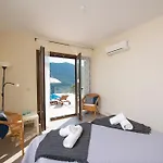 Adamas Villa *