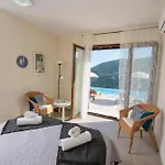 Adamas Vilă Sivota